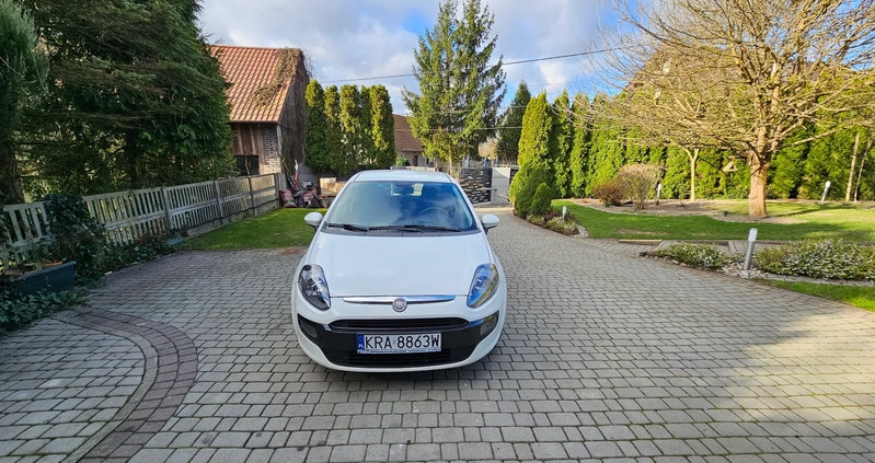 Fiat Punto cena 9900 przebieg: 138000, rok produkcji 2011 z Siedliszcze małe 79